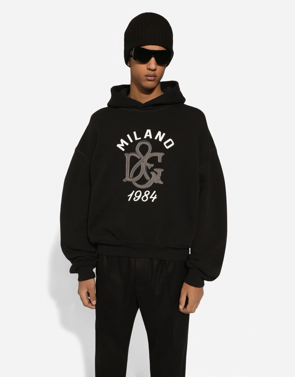wg.luxury- 4o835& embroidery logo item:D-F409J1501